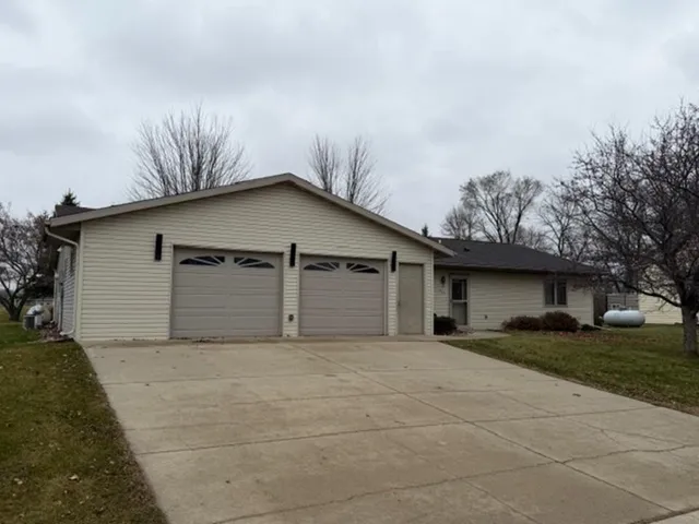 $289,900 | 454 Main Street, Evansville, MN 56326