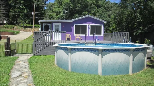 $260,000 | 694 Lake Shore Avenue, Lexington, NC 27292
