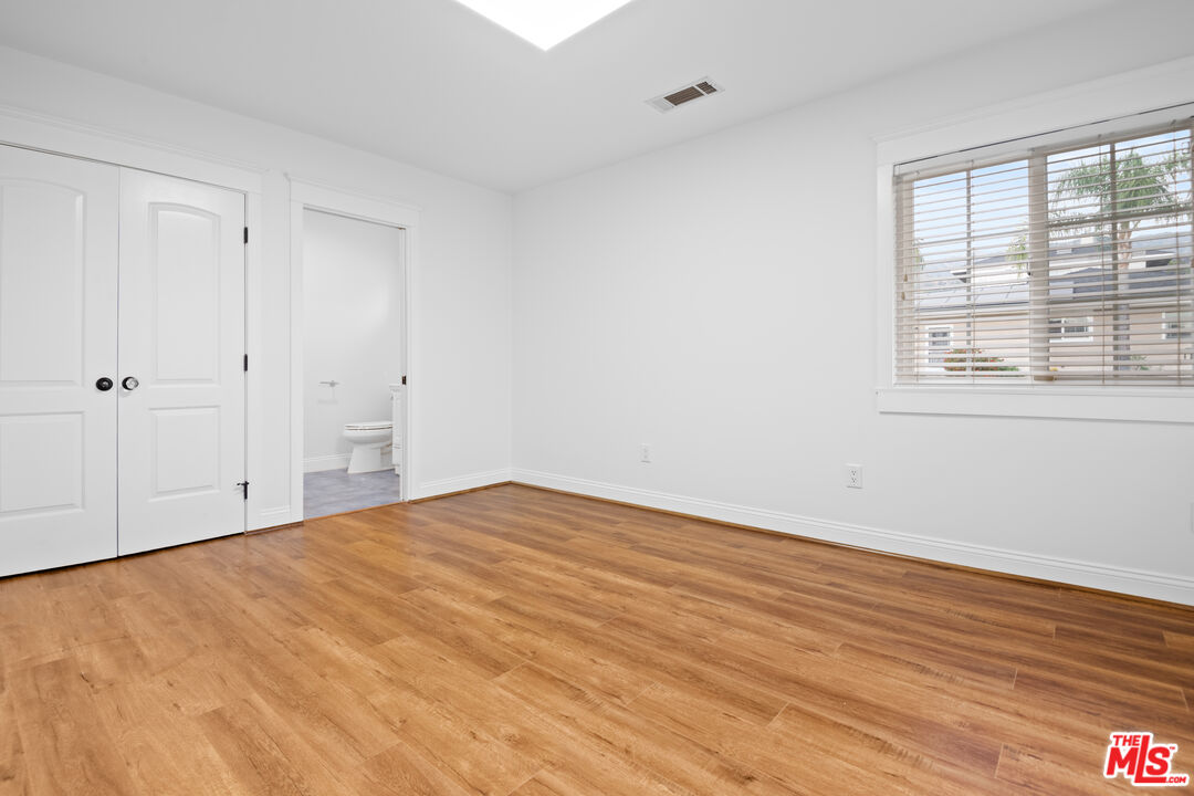 441 University Avenue Burbank, CA 91504 - Photo 22 of 40 Gallery Image 22
