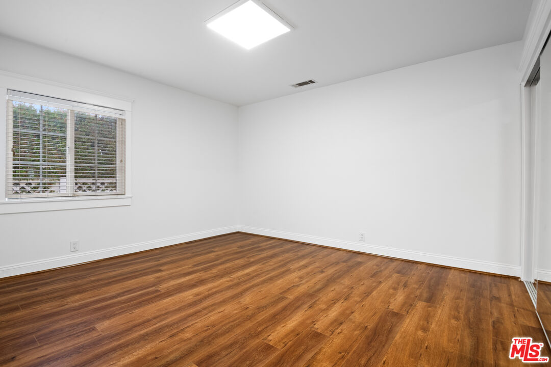 441 University Avenue Burbank, CA 91504 - Photo 23 of 40 Gallery Image 23
