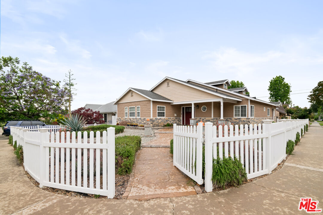 441 University Avenue Burbank, CA 91504 - Photo 40 of 40 Gallery Image 40
