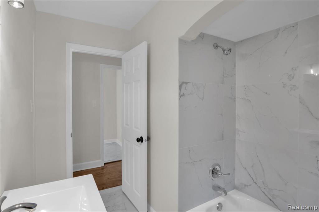 17420 Edinborough Road Detroit, MI 48219 - Photo 16 of 38 Gallery Image 16