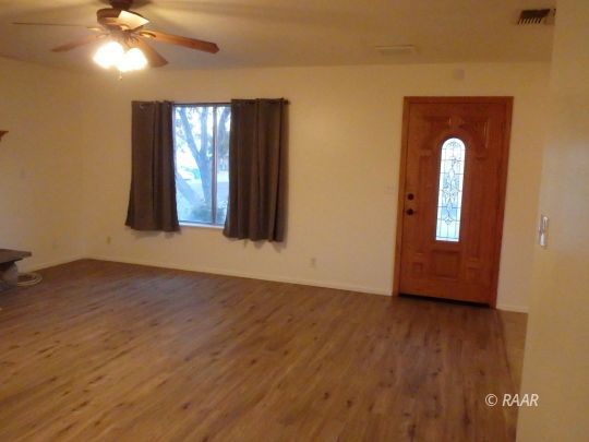 800 Victoria Court Ridgecrest, CA 93555 - Photo 8 of 34