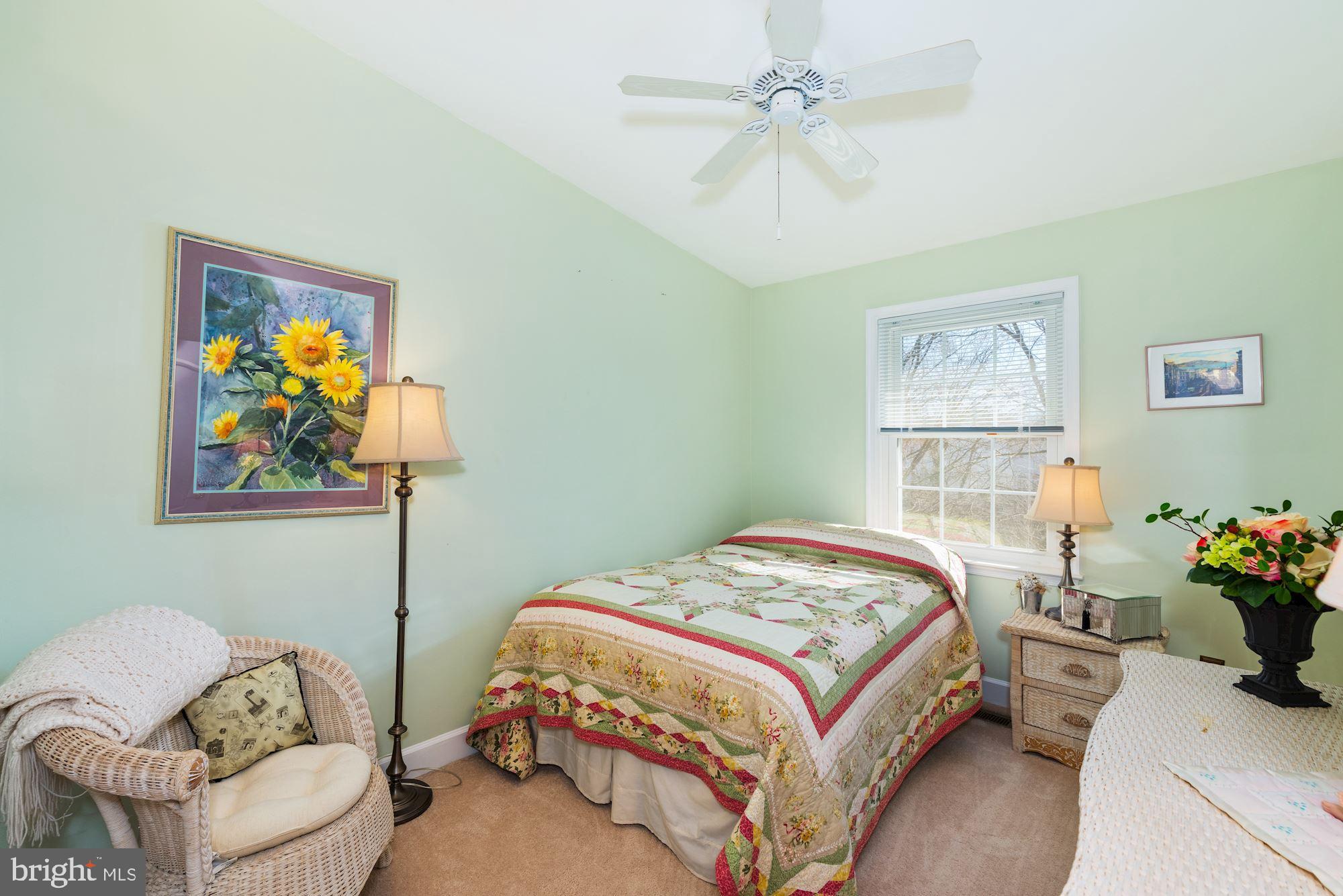 3947 Valley Ridge Drive Fairfax, VA 22033 - Photo 24 of 35
