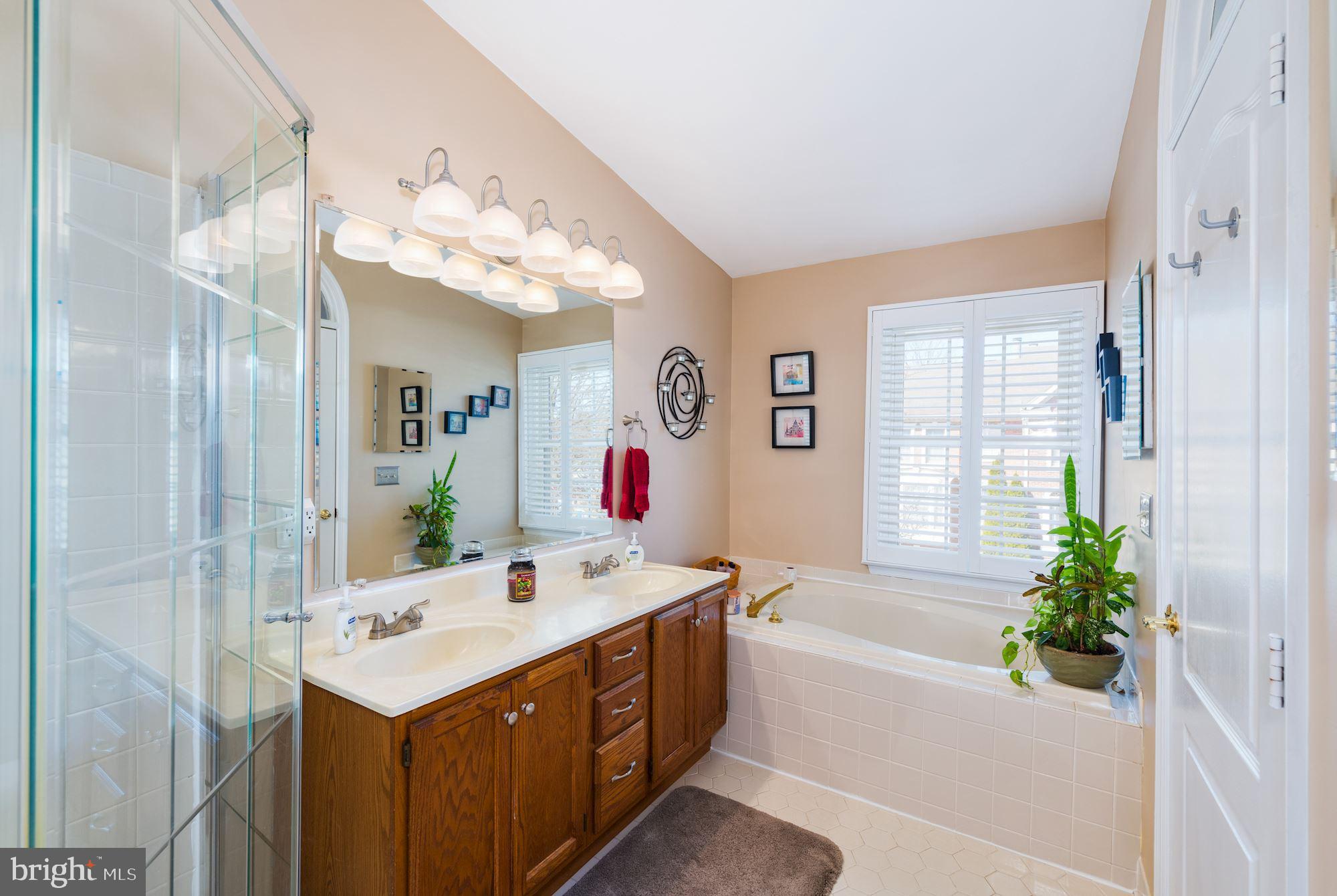 3947 Valley Ridge Drive Fairfax, VA 22033 - Photo 29 of 35