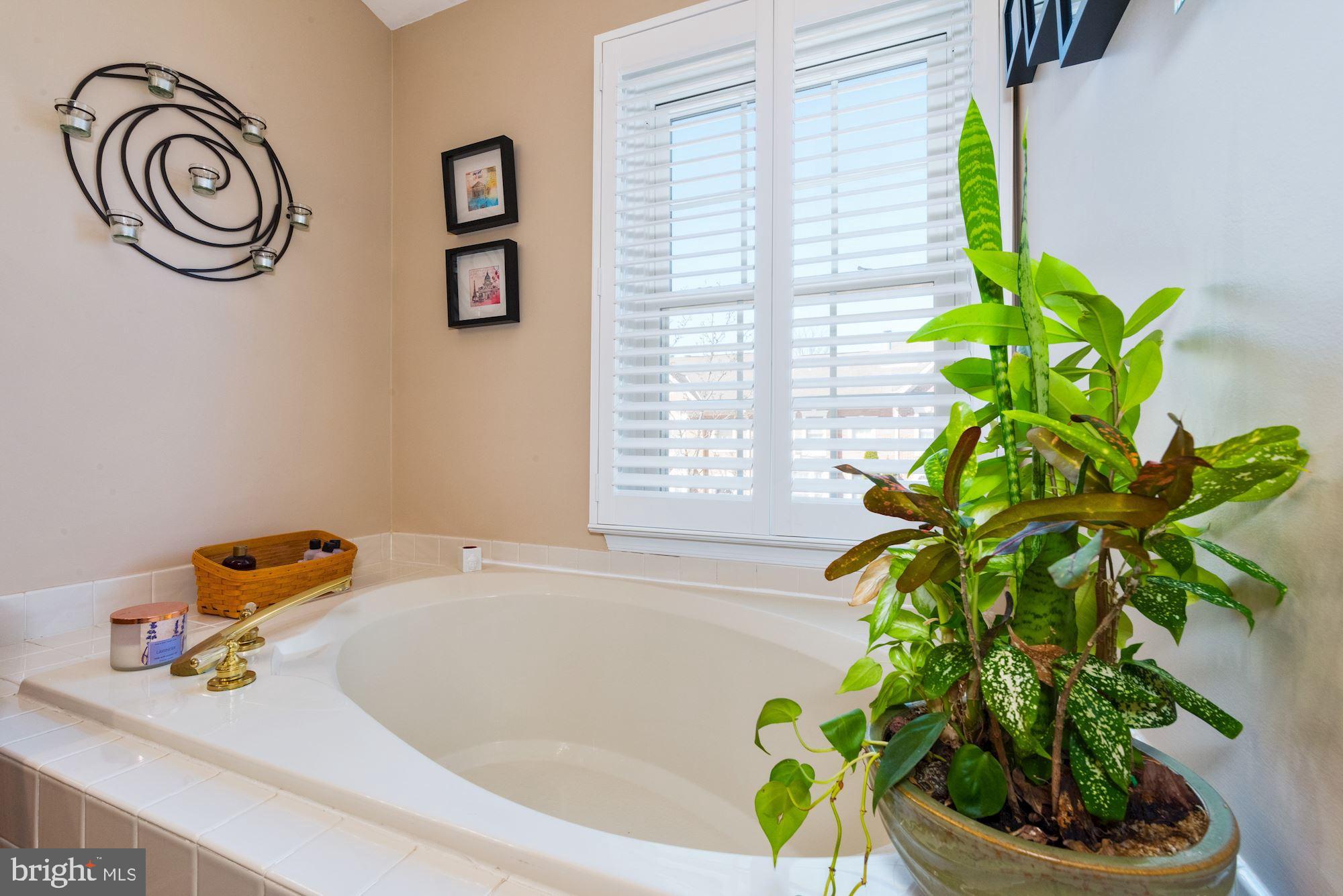 3947 Valley Ridge Drive Fairfax, VA 22033 - Photo 30 of 35