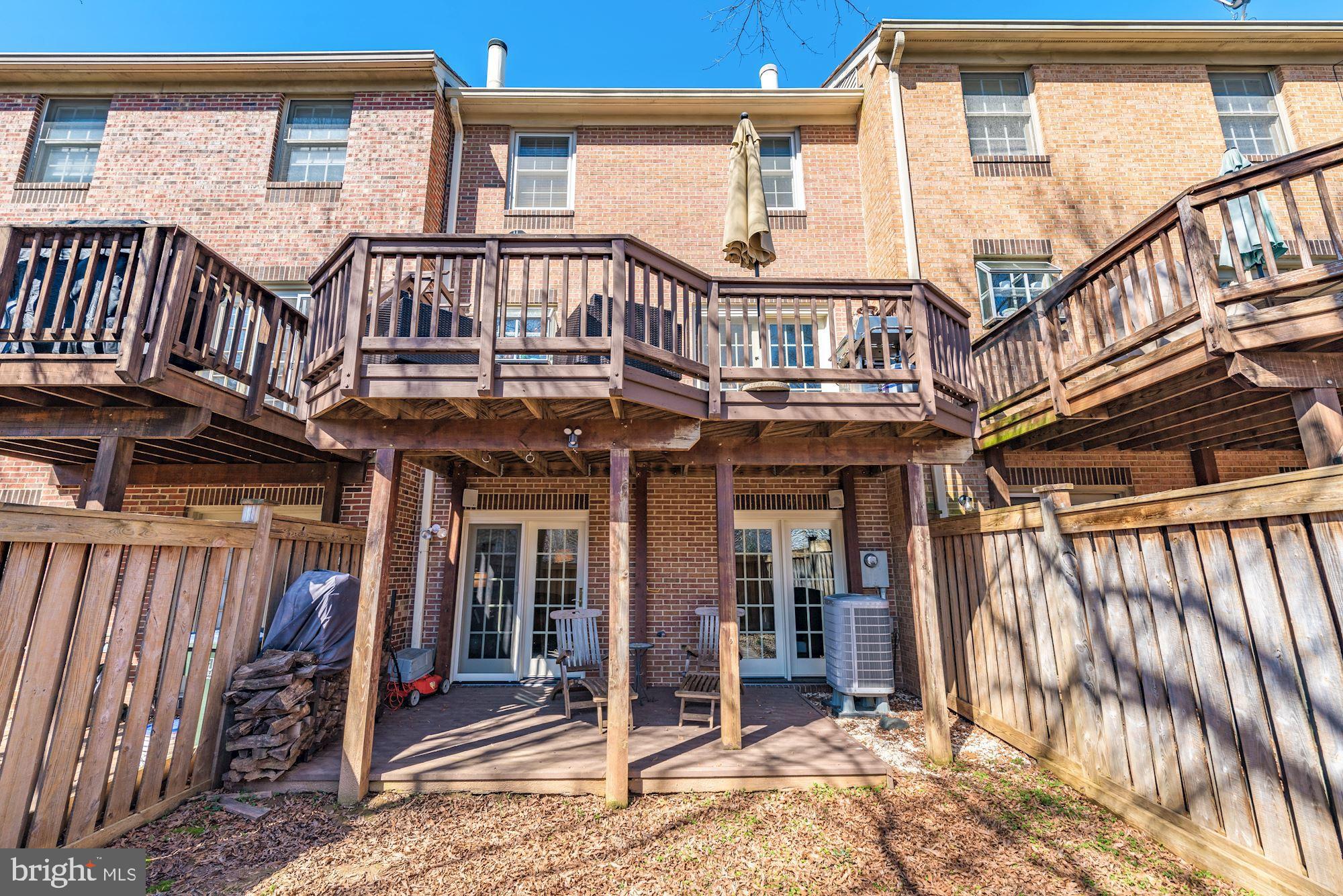 3947 Valley Ridge Drive Fairfax, VA 22033 - Photo 33 of 35