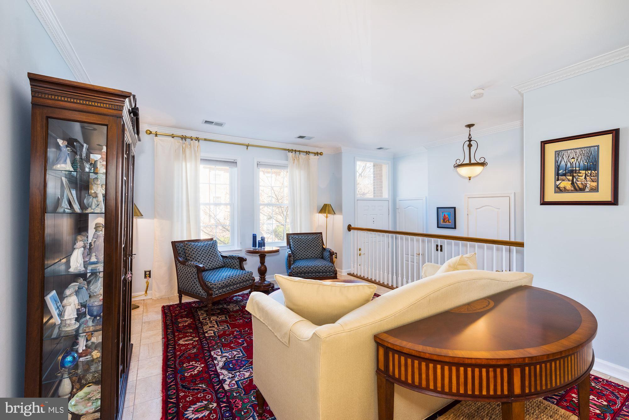 3947 Valley Ridge Drive Fairfax, VA 22033 - Photo 7 of 35