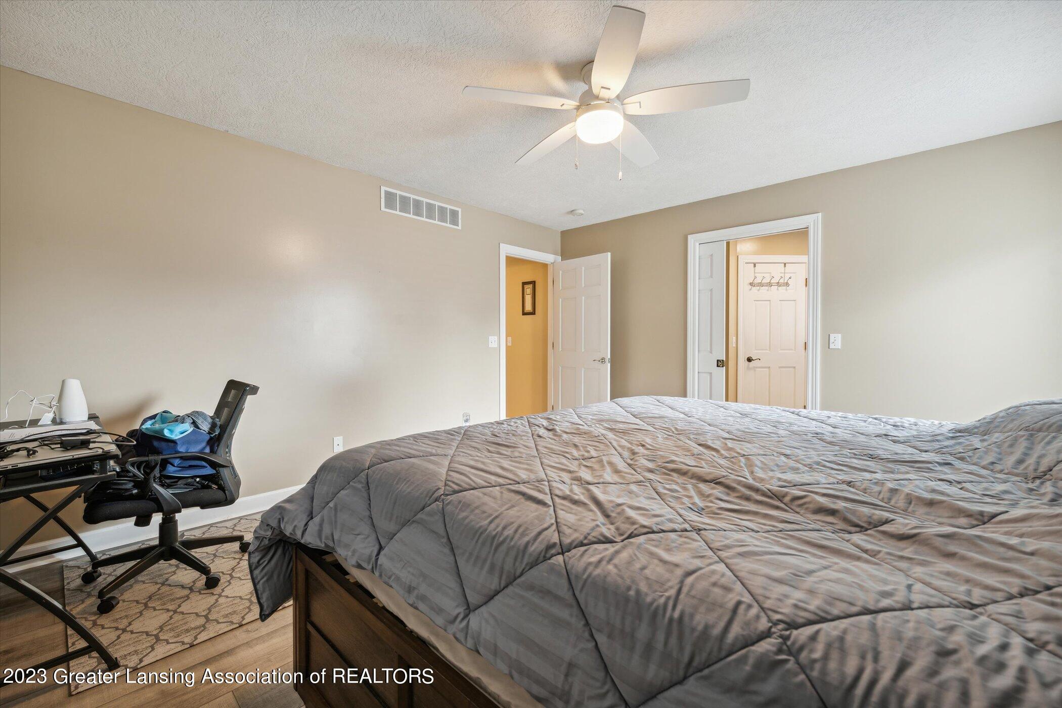 12500 South Wacousta Road Eagle, MI 48822 - Photo 22 of 54 19-12500-S-Wacousta-Rd-Eagle-MI-48822-Wi