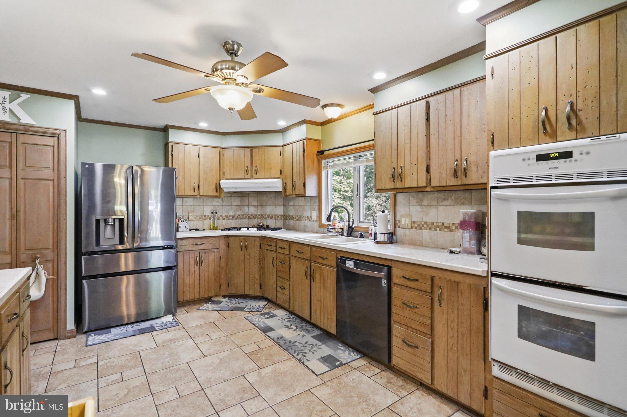 711 Sampson Rock Road Frostburg, MD 21532 - Photo 8 of 50