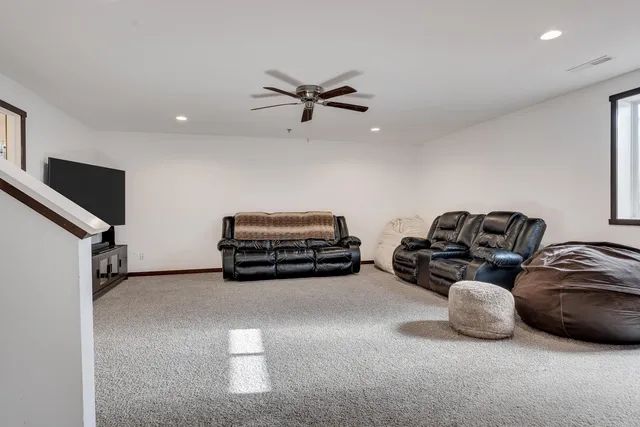 $324,900 | 1810 Prairie Place, Holmen, WI 54636