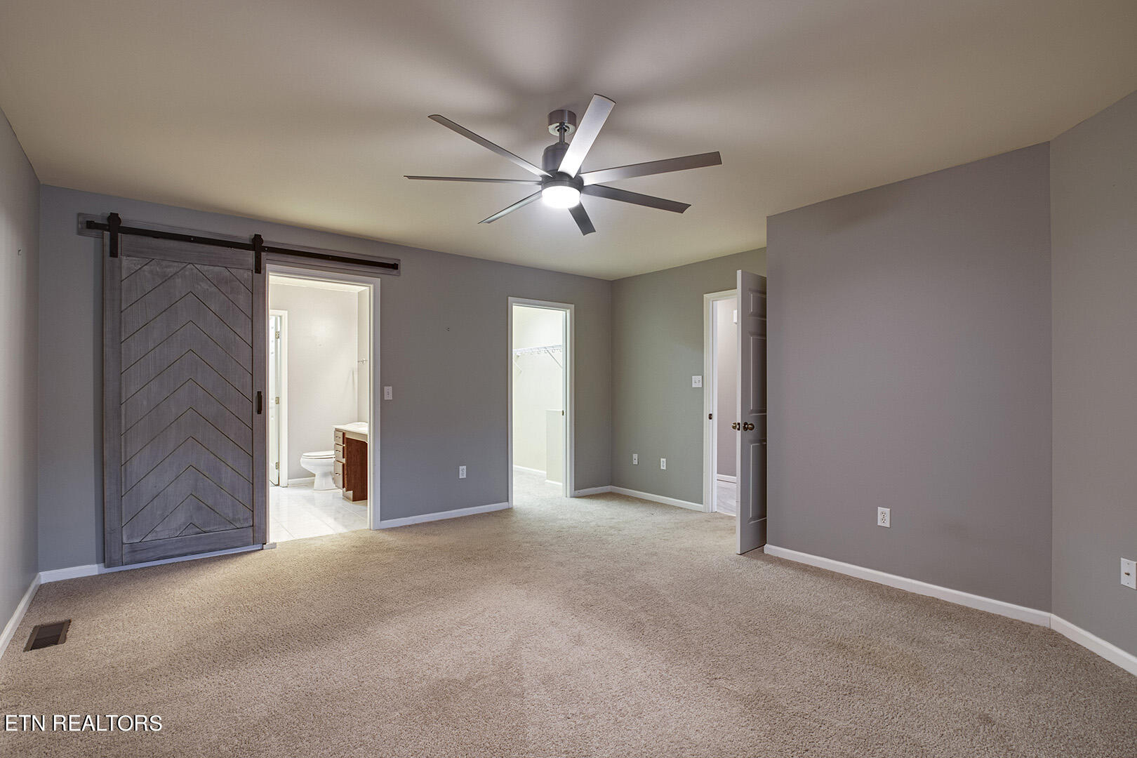 115 Greystone Way Kingston, TN 37763 - Photo 19 of 40 19_GreystoneWay_115_MasterBedroom02