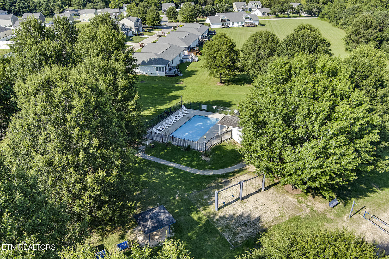 115 Greystone Way Kingston, TN 37763 - Photo 35 of 40 35_GreystoneWay_115_NeighborhoodPool01