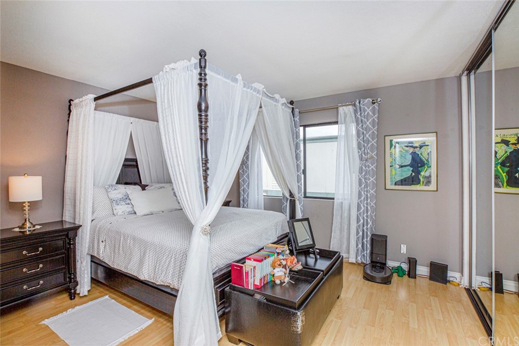 10504 Sunland Boulevard, Unit 5 Sunland, CA 91040 - Photo 18 of 66 a bedroom with bed and a dresser