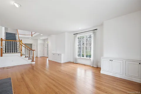 $1,825,000 | 26 Major Tallmadge Lane, Pound Ridge, NY 10576