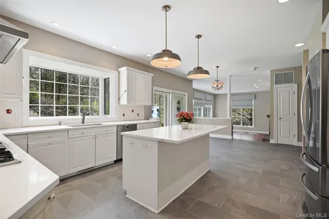 $1,825,000 | 26 Major Tallmadge Lane, Pound Ridge, NY 10576