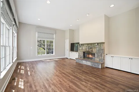 $1,825,000 | 26 Major Tallmadge Lane, Pound Ridge, NY 10576