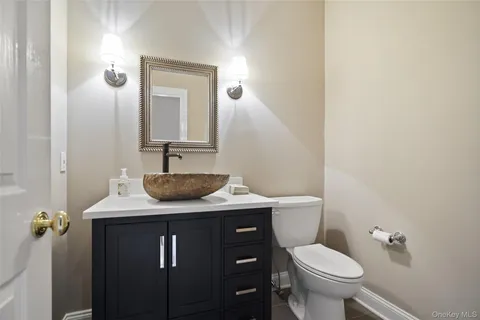 $1,825,000 | 26 Major Tallmadge Lane, Pound Ridge, NY 10576