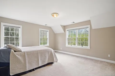 $1,825,000 | 26 Major Tallmadge Lane, Pound Ridge, NY 10576