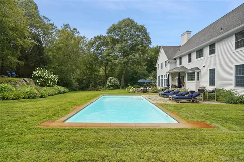 $1,825,000 | 26 Major Tallmadge Lane, Pound Ridge, NY 10576