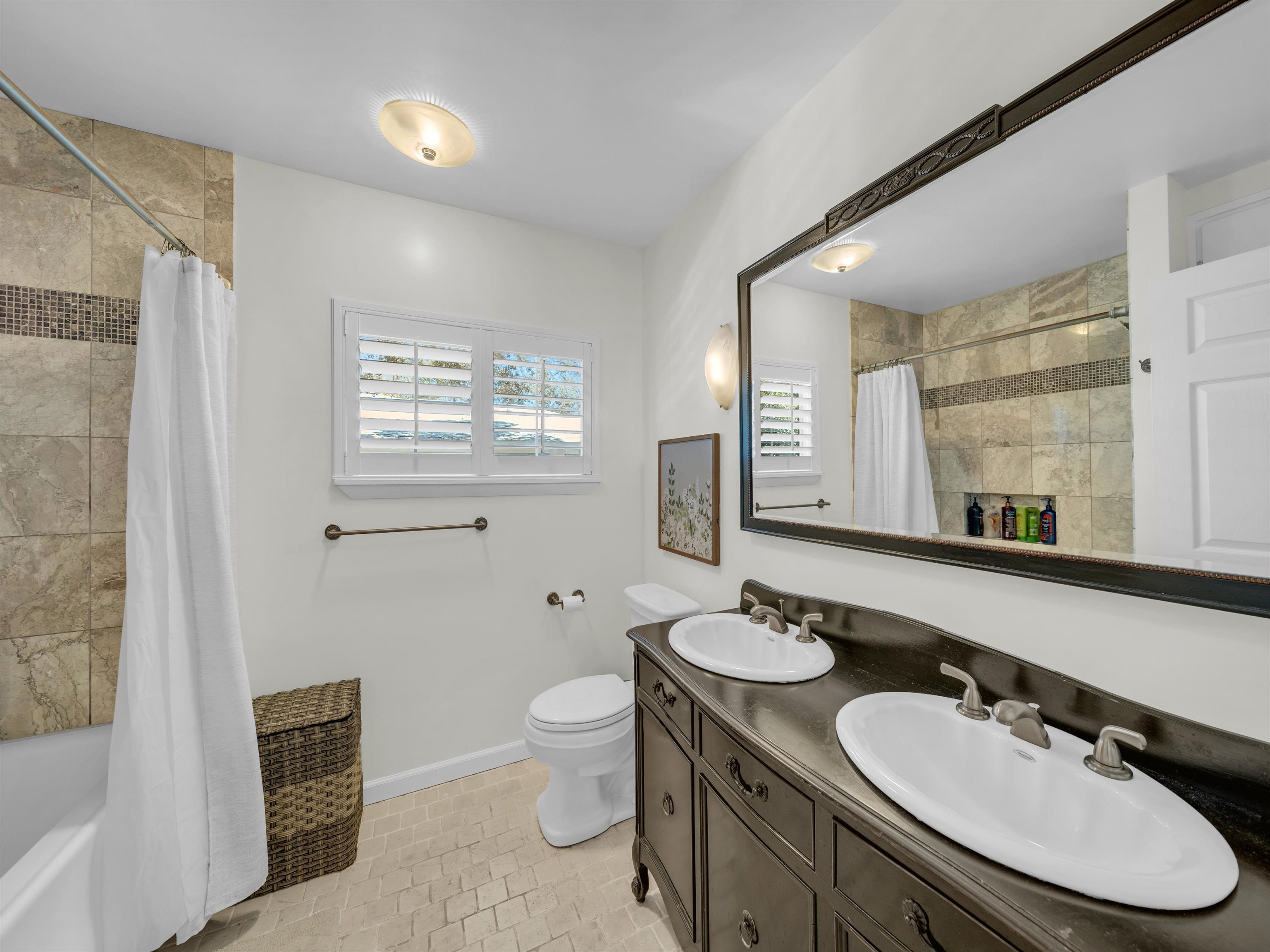 5410 Florida Avenue Orange Beach, AL 36561 - Photo 31 of 45 Bathroom