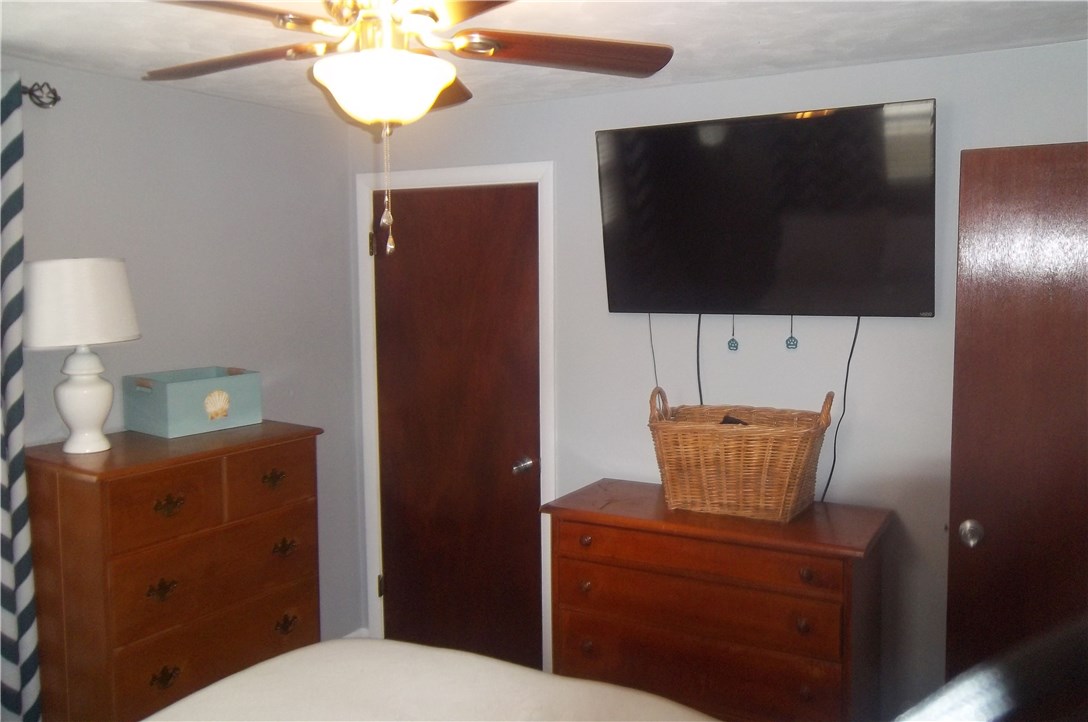 15 Phillips Road East Greenwich, RI 02818 - Photo 11 of 17 Second bedroom.