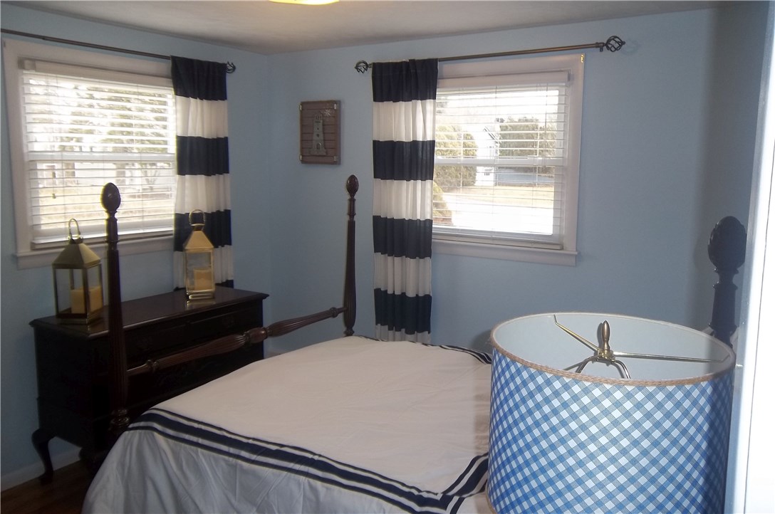 15 Phillips Road East Greenwich, RI 02818 - Photo 8 of 17 Master bedroom