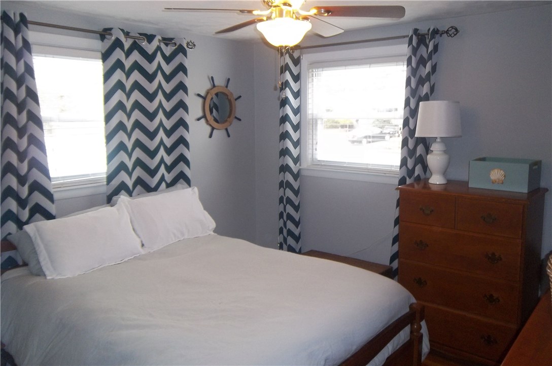 15 Phillips Road East Greenwich, RI 02818 - Photo 10 of 17 Second bedroom with hardwood floors and closet.