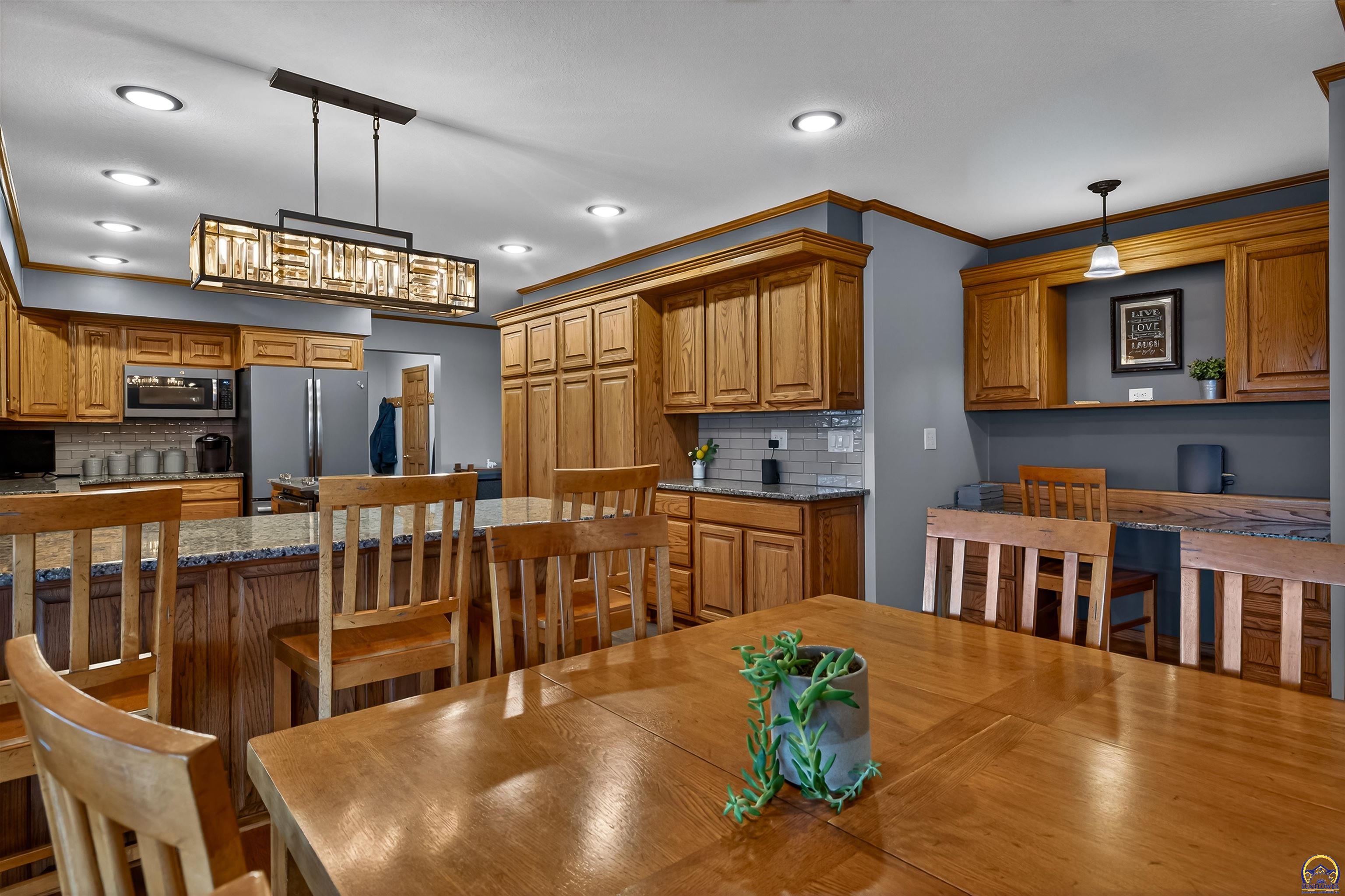 21830 P Road Holton, KS 66436 - Photo 4 of 62