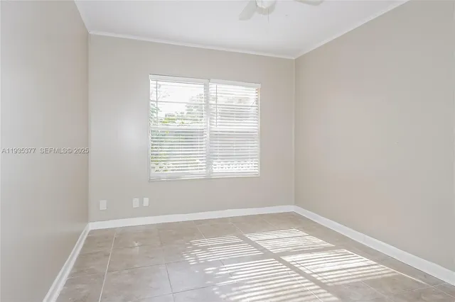 $2,525 | 733 Valley Forge Road, West Palm Beach, FL 33405