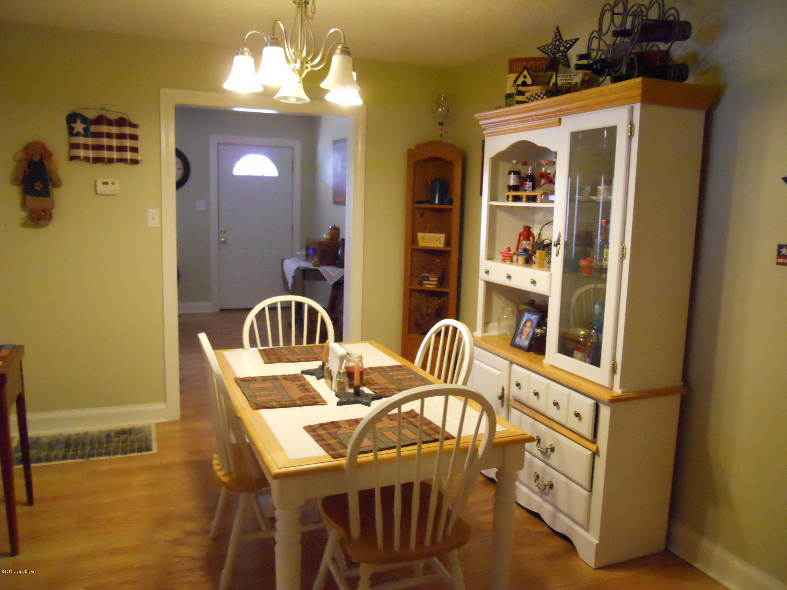 12608 Castle Road Louisville, KY 40272 - Photo 11 of 29 DSCN3675