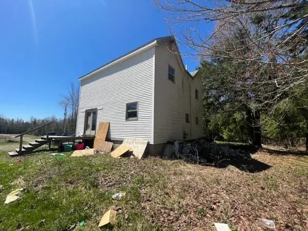 $200,000 | 98 White Schoolhouse Road, Corinth, ME 04427