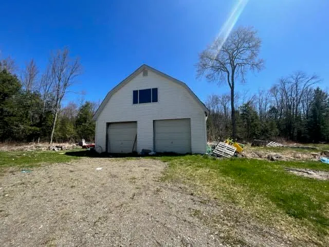 $200,000 | 98 White Schoolhouse Road, Corinth, ME 04427