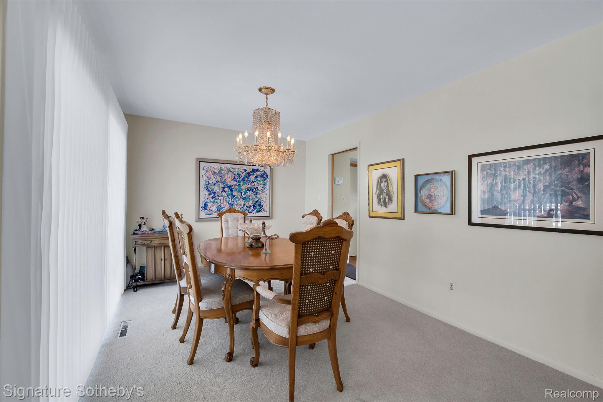 7252 Stonebrook Road West Bloomfield, MI 48322 - Photo 15 of 38 Dining Room