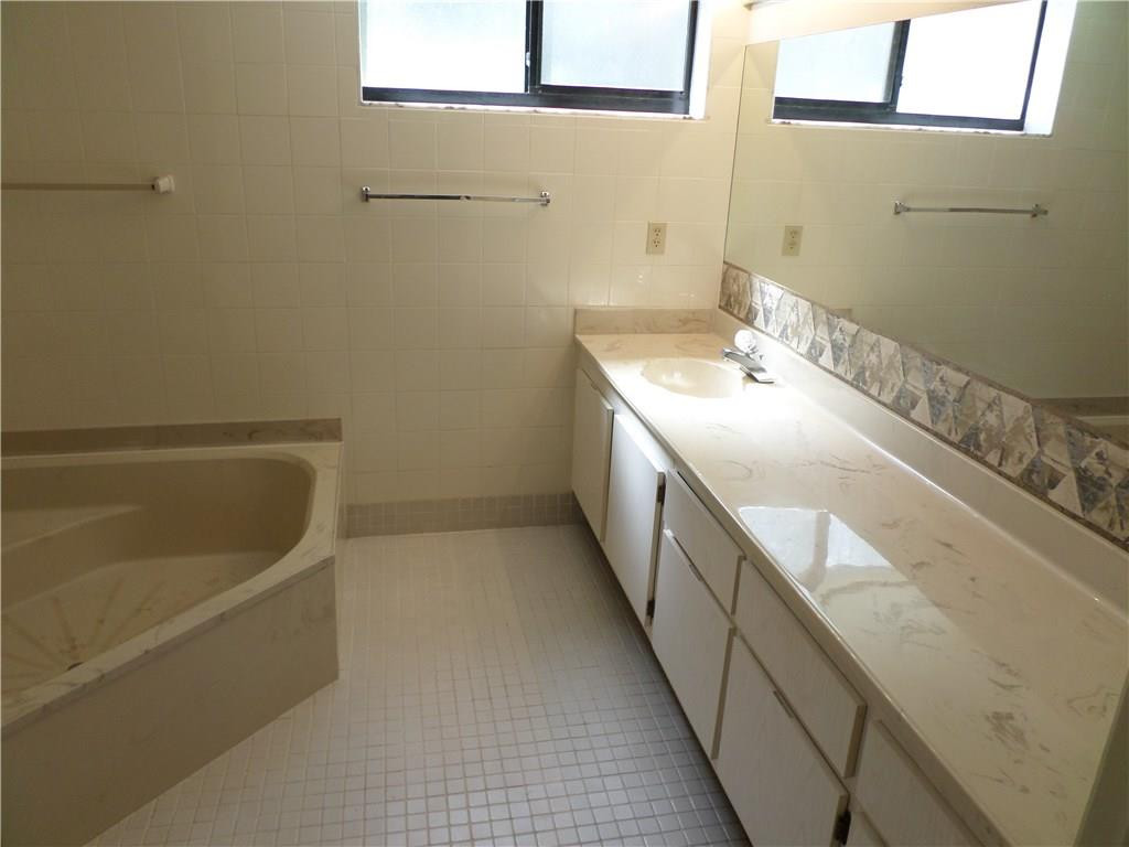 6328 Longboat Lane West, Unit 304 Boca Raton, FL 33433 - Photo 3 of 19 Photo 3