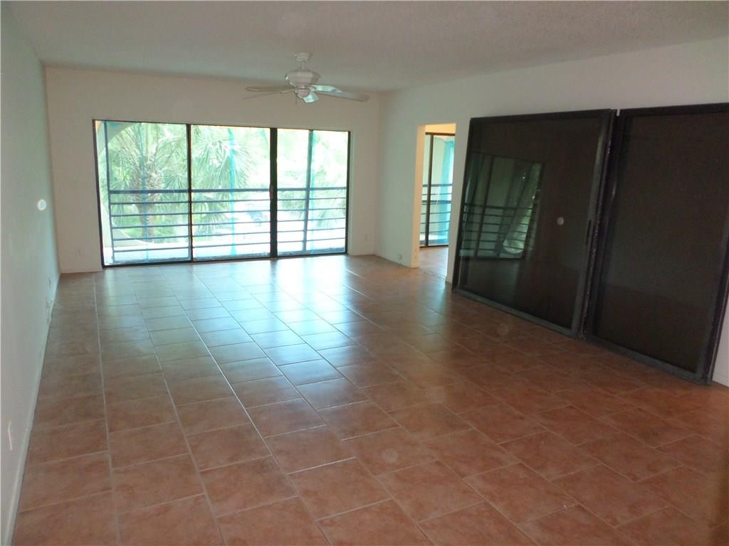 6328 Longboat Lane West, Unit 304 Boca Raton, FL 33433 - Photo 10 of 19 Photo 10