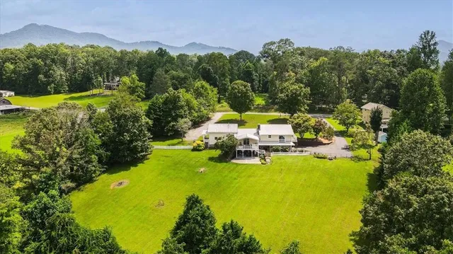 $825,000 | 441 Mull Road, Hiawassee, GA 30546