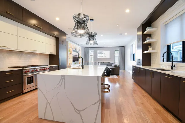 $2,345,000 | 3644 North Bosworth Avenue, Chicago, IL 60613