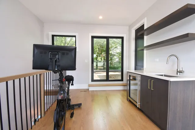 $2,345,000 | 3644 North Bosworth Avenue, Chicago, IL 60613