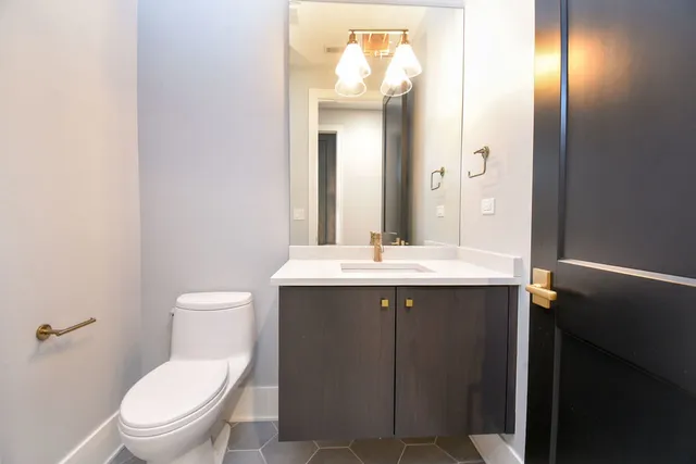 $2,345,000 | 3644 North Bosworth Avenue, Chicago, IL 60613