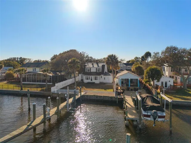 a view of houses with a lake view