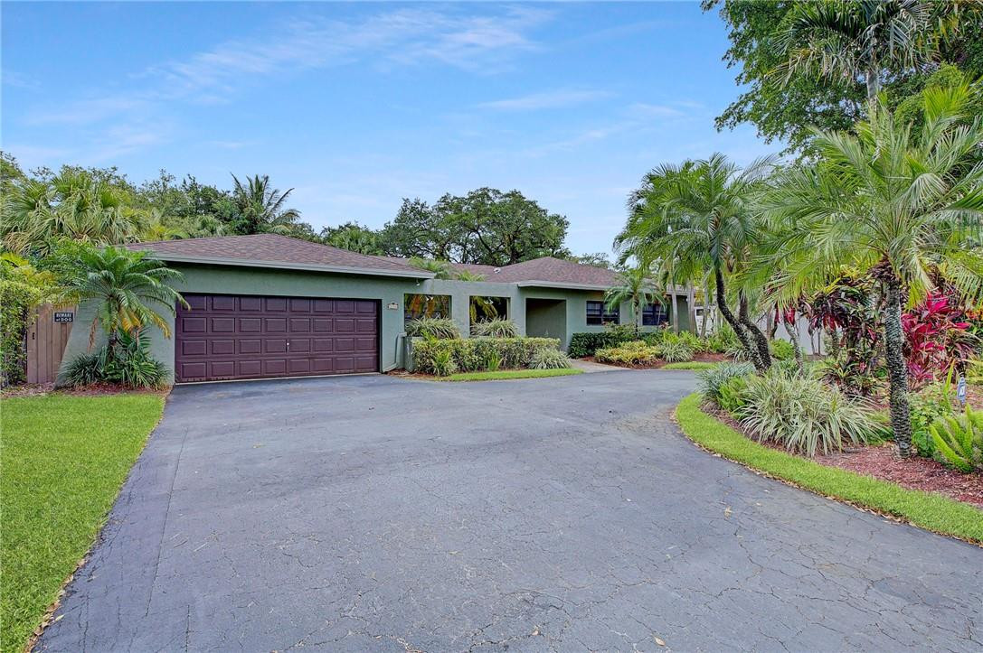 3751 North Park Road Hollywood, FL 33021 - Photo 2 of 35 Photo 2