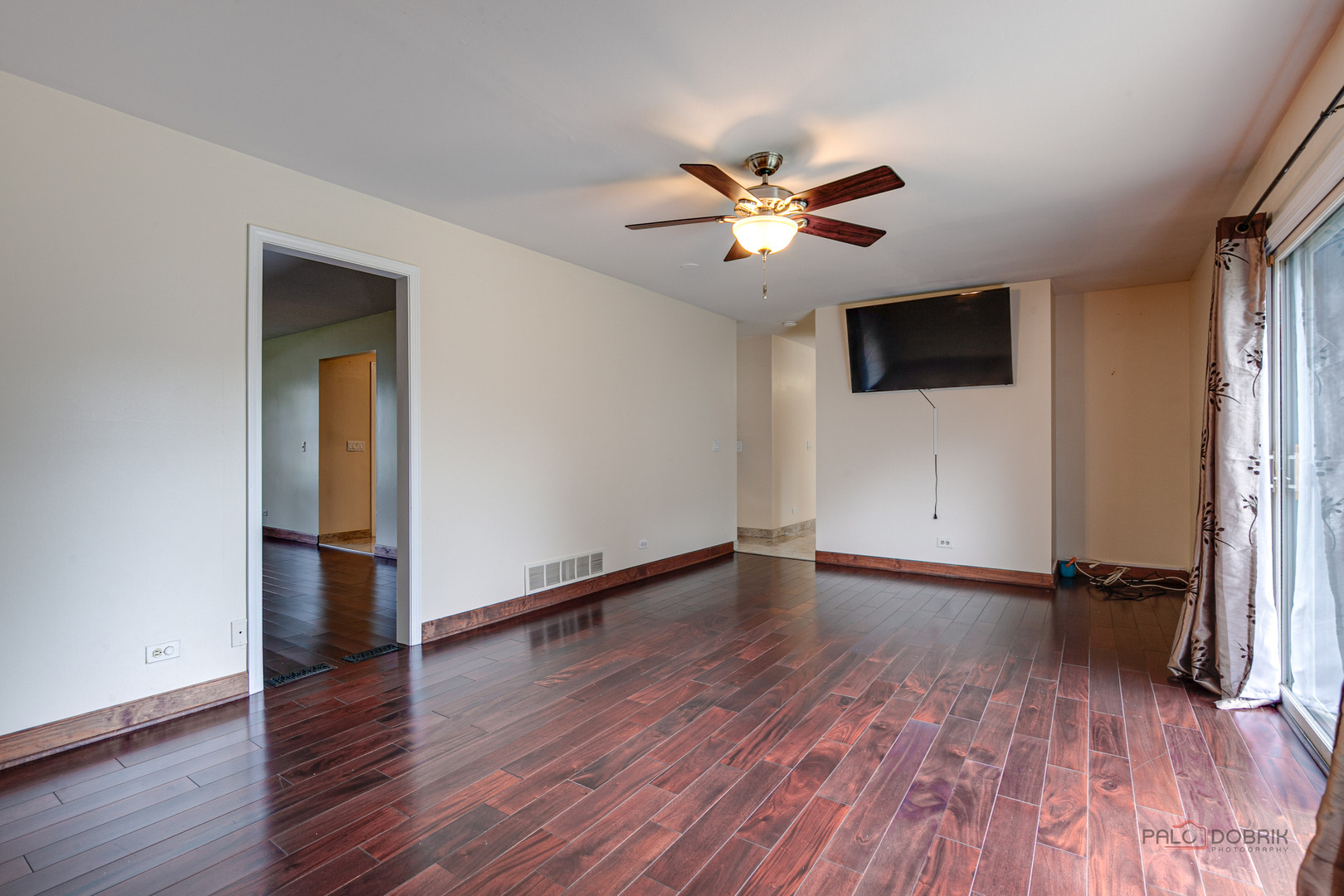 77 Montclair Road Vernon Hills, IL 60061 - Photo 9 of 37 Gallery Image 9