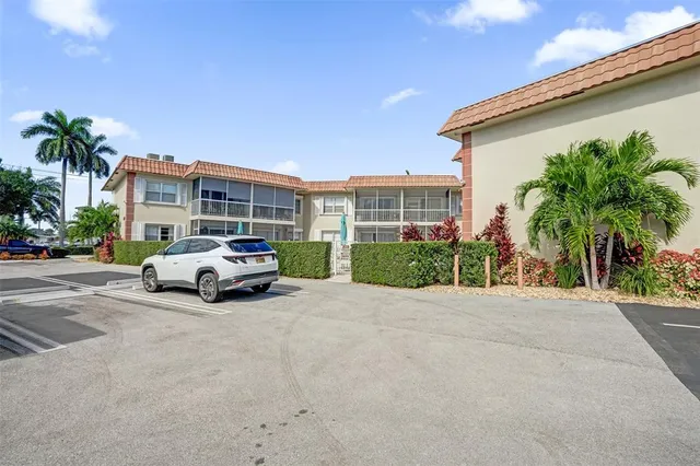 $2,750 | 2201 Southeast 9th Street, Unit 106, Pompano Beach, FL 33062