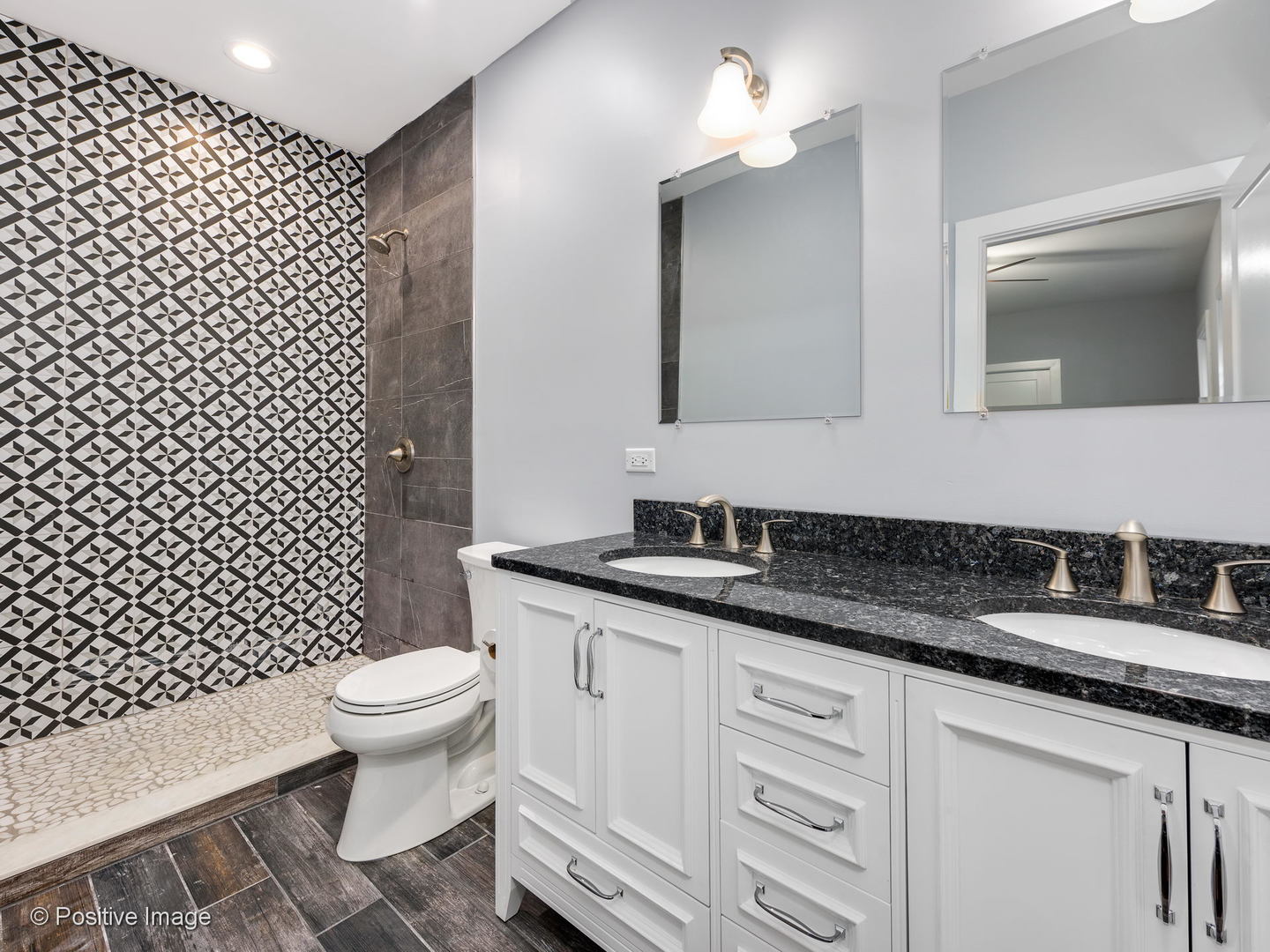 432 Shenstone Road Riverside, IL 60546 - Photo 15 of 28