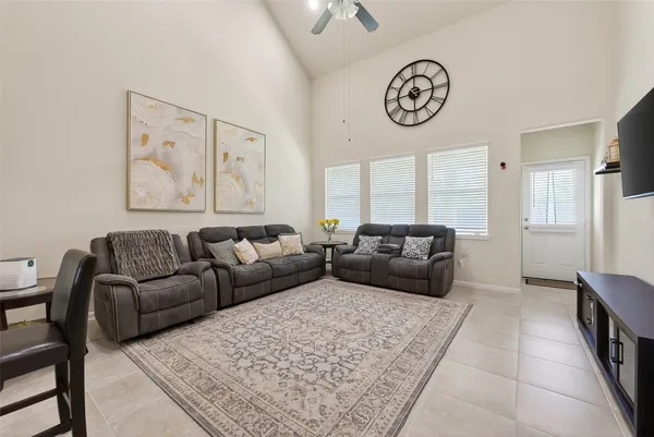 $2,375 | 6215 Prince Place Drive, Rosenberg, TX 77471
