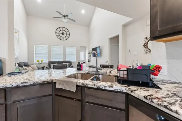 $2,375 | 6215 Prince Place Drive, Rosenberg, TX 77471