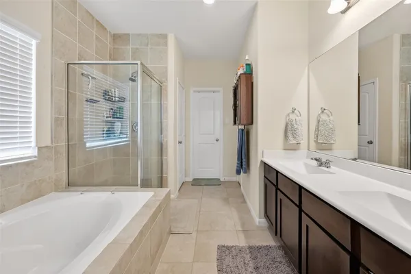 $2,490 | 6215 Prince Place Drive, Rosenberg, TX 77471