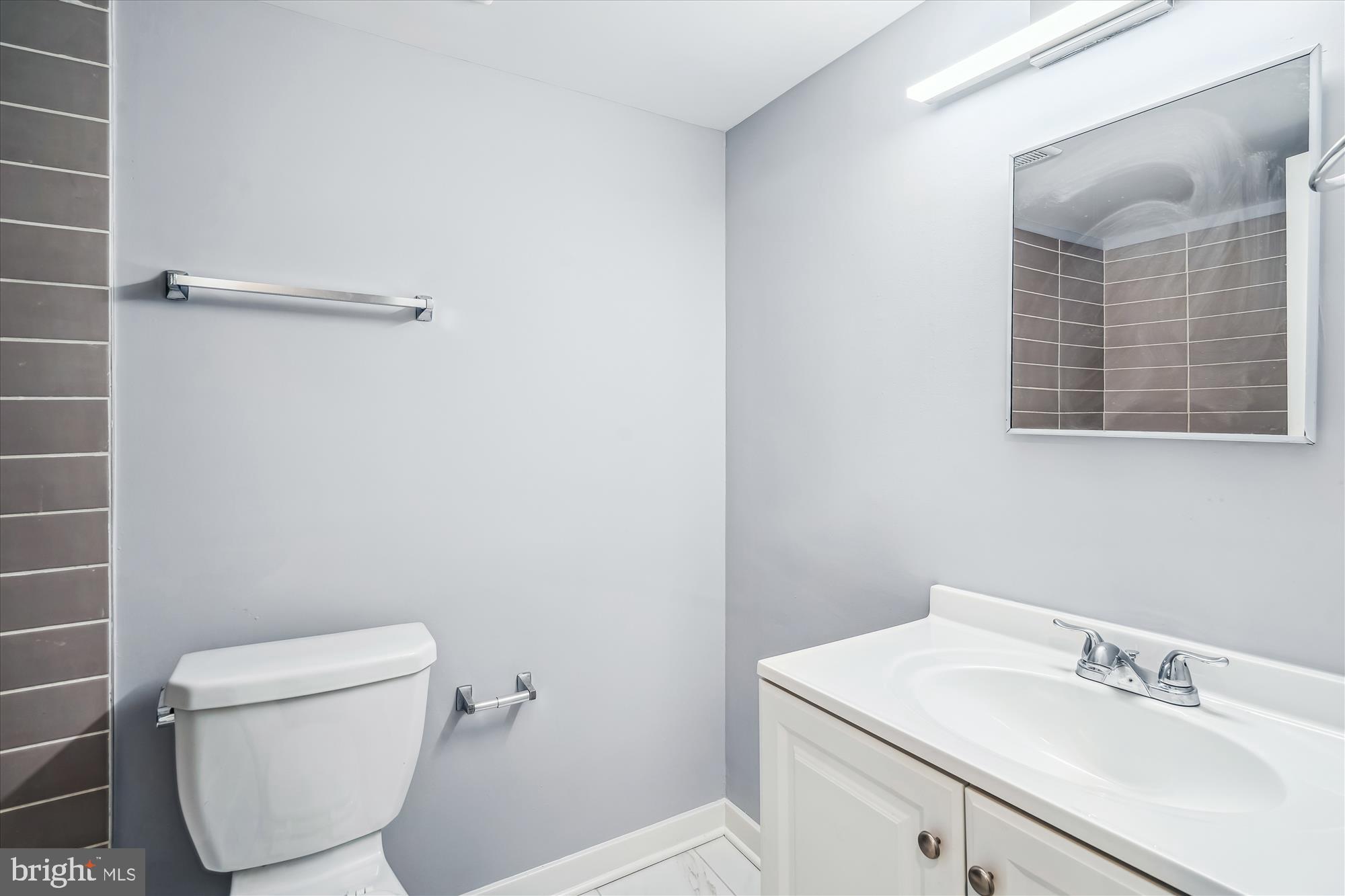 7985 Riggs Road, Unit 5 Hyattsville, MD 20783 - Photo 7 of 30 Bath