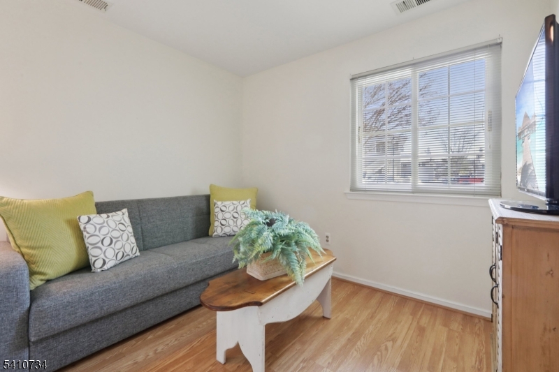 25 Crestmont Road Bedminster, NJ 07921 - Photo 12 of 29